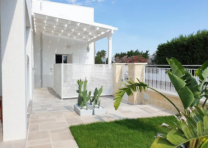 La Baia Torre Lapillo